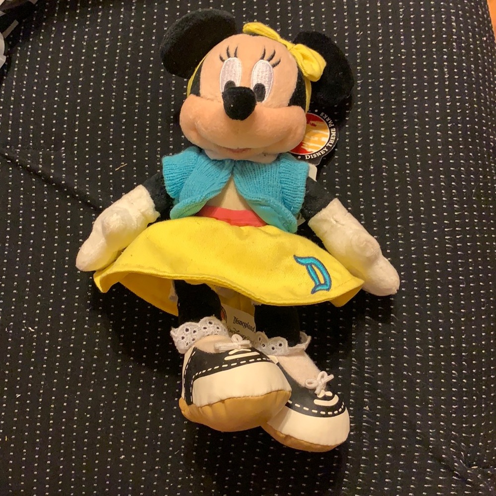Disneyland Minnie Mouse
